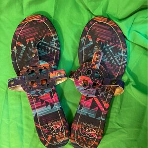 Like new Everglades aztec slip on sandals size 8